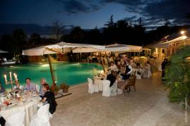 festa di nozze in piscina